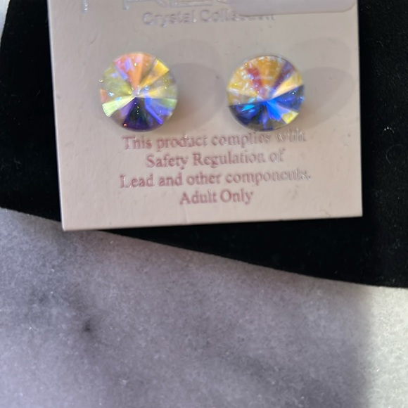 Aurora Borealis Stud Earrings-Boutique - Picture 1 of 4